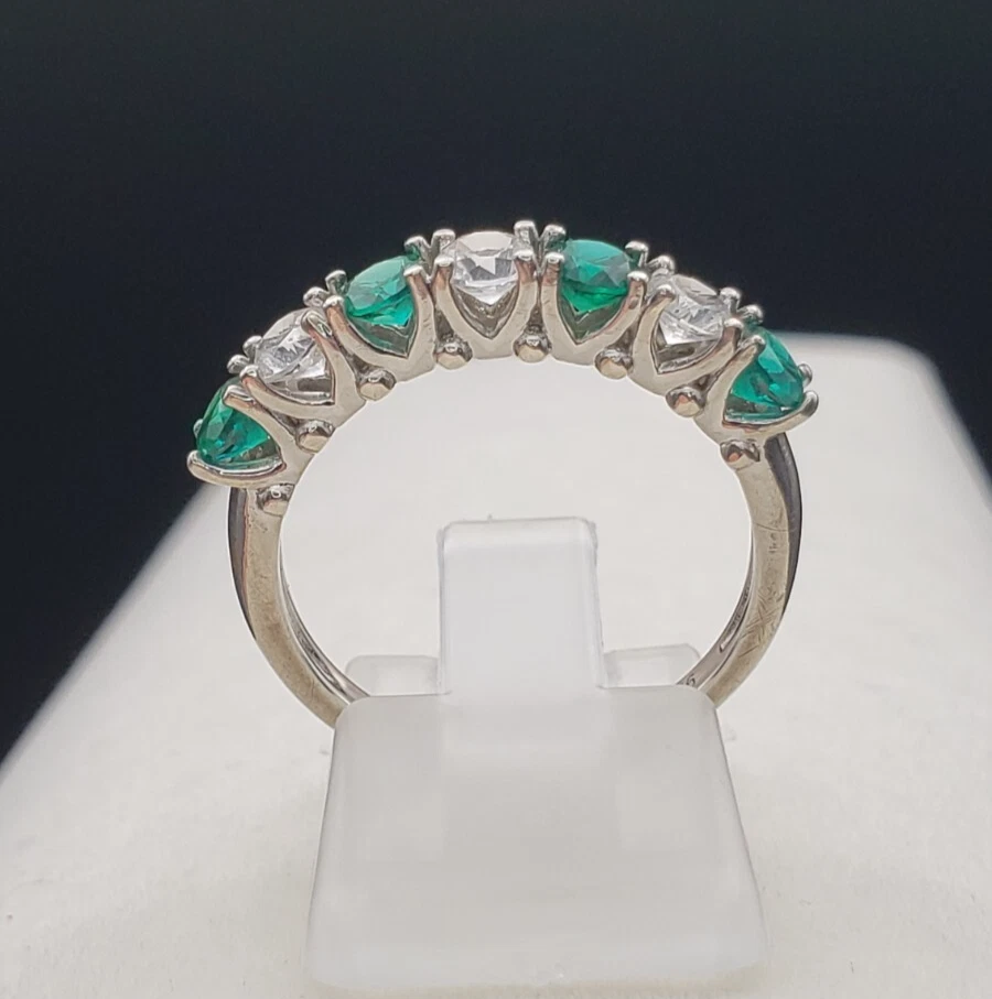 Vintage 4 Emeralds 3 White Topazes Sterling Silver Ring Size 7 - Image 1 of 4