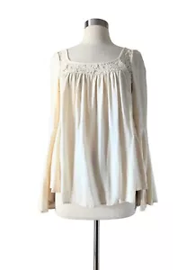 Neu mit Etikett Others Follow Bauernoberteil Bluse Elfenbein Spitze Trompetenärmel Boho SMALL - Bild 1 von 9