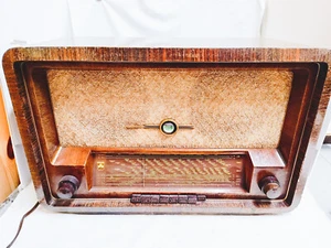 GRUNDIG Spitzen-Super UKW 495W INTERNATIONAL RADIO WORKS 1950 Magic Eye - Picture 1 of 5