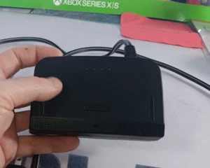 Consola de juegos NINTENDO 64 OEM NUS-002 SOLO adaptador de corriente-bueno-probado-LEER TODO - Imagen 1 de 8