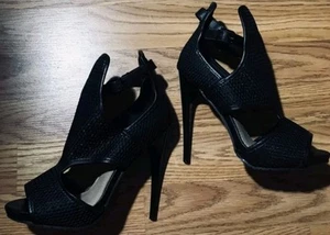 Steve Madden X Iggy Azalea Brixton Platform Heel Peep Toe Black Mesh Size 7 NWOB - Picture 1 of 10