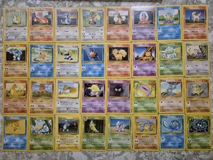 32x WOTC Vintage Pokemon Bundle | Pokémon TCG Base Set - Picture 1 of 1
