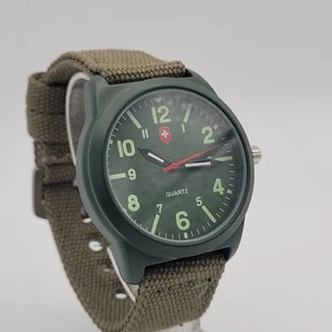 Rough And Tough 43mm Pilot Field Army Watch 3ATM WR Green Canvas Strap - Bild 1 von 14