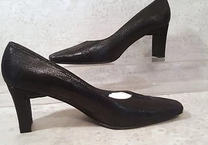 Stuart Weitzman Chic pumps leather textured size 8 Narrow BRAND NEW - Picture 1 of 5