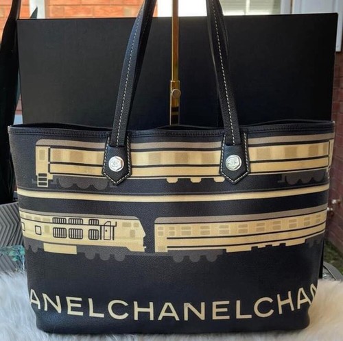 Borsa tote CHANEL stazione centrale A34026 tela pelle nero beige SHW usata