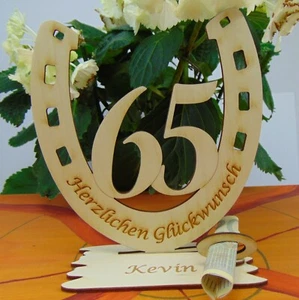 Geschenk zum 65 Geburtstag, Geldgeschenk Gutscheinhalter Hufeisen Namensgravur - Bild 1 von 2
