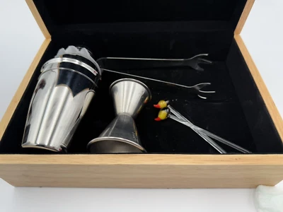 Coctelera Vintage Acero Inoxidable 18/10 Con Accesorios en Caja E139 Foto 1 de 4
