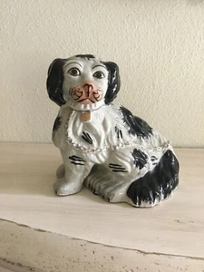 KLEINE VINTAGE STAFFORDSHIRE KERAMIK SCHWARZ & WEISS Spaniel KAMIN HUND FIGUR 5 1/4" - Bild 1 von 8