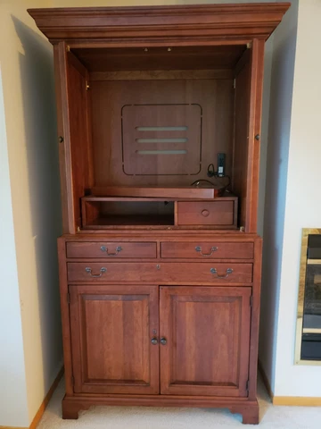 Bob Timberlake Lexington Hutch Cover