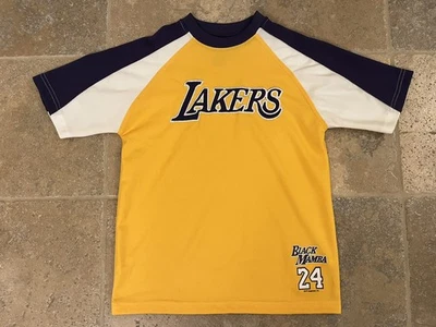 Camiseta Kobe Bryant Los Angeles Lakers Majestic Warmup Juvenil Mediana Negra Mamba Foto 1 de 4