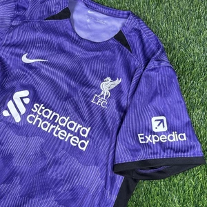 Camiseta deportiva de fútbol Nike Liverpool 2023 2024 tercera camiseta talla 2XL púrpura - Imagen 1 de 14