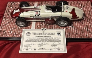 Carrusel 1 1960 Indianápolis 500 A J Watson Roadster escala # 1 1/18 - Imagen 1 de 8