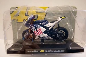 Moto Yamaha Yzr-M1 Weltmeisterschaft 2007 - Valentino Rossi Maßstab 1/18 - Bild 1 von 1
