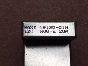 Bussmann 19120-01M Maxi Circuit Breaker Thermal 1 Pole 20A 14VDC 4 PCS - Picture 1 of 2