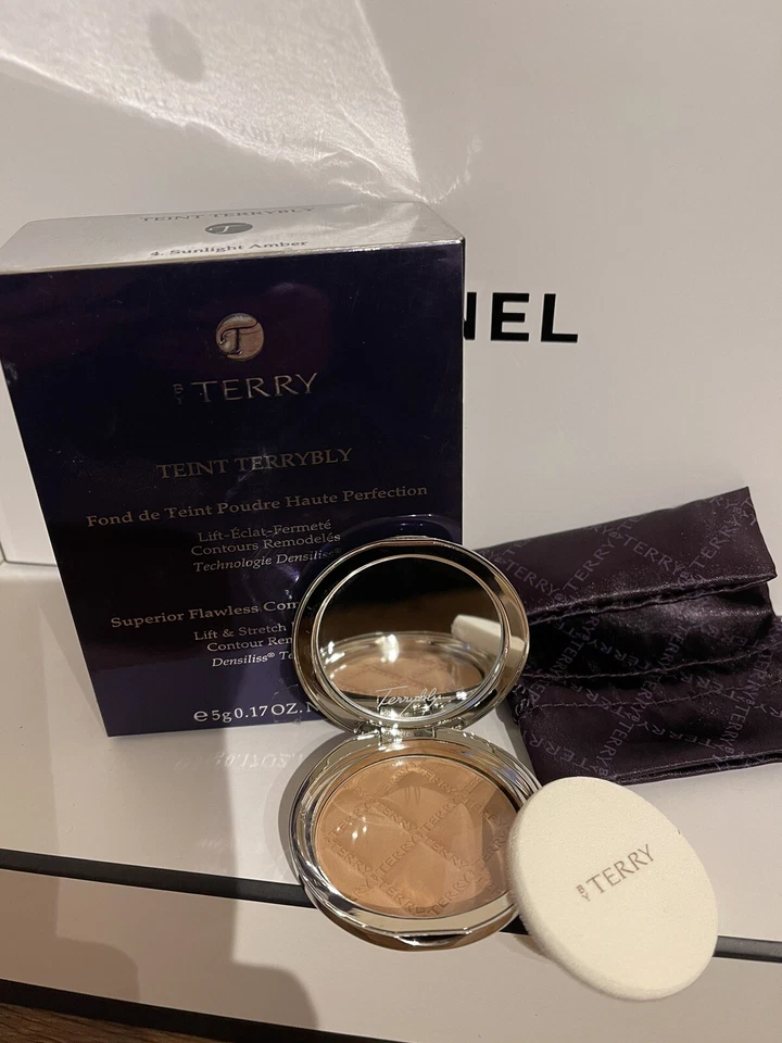 By Terry Teint Terrybly Superior Flawless Compact Foundation 4 Sunlight Amber - Image 1 of 1