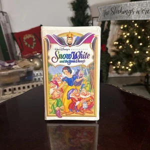 Snow White and the Seven Dwarfs VHS Tape. Vintage Disney Masterpiece Collection - Picture 1 of 9