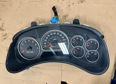 GMC Envoy Denali 2006 cuadro de instrumentos identificación 15140617 todos los medidores funcionan Foto 1 de 3