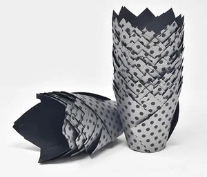 Bakery Direct Silver with black spot Tulip Muffin Wraps Cake Cases Free Postage - Picture 1 of 1