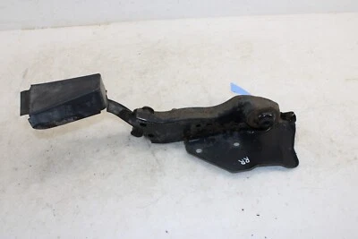 Soporte de soporte para subchasis trasero derecho Nissan 370z 2009-2020 OEM FV46 Foto 1 de 4