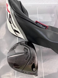Titleist TSR4 9 / 9.0 degree Driver Head Only w/cover - Picture 1 of 10