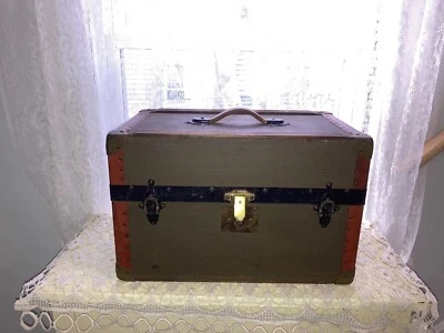 Railroad Train Travel Suitcase Trunk Embossed Star Small Cailas Maine - Image 1 of 4