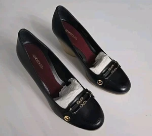 AEROSOLES Vice Squad WOMEN'S Black LEATHER SLIP ON WEDGE PUMPS SIZE 7.5 M - Picture 1 of 5