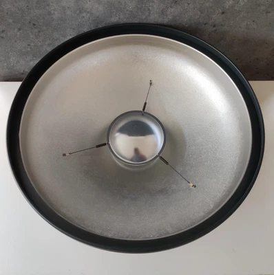 Broncolor P-Soft reflector (Silver Beauty Dish) + Broncolor Case - Image 1 of 4