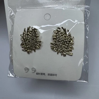 Pendientes de moda para mujer, color dorado brillante nuevos en bolsa Foto 1 de 3