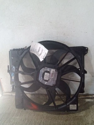 Radiator Fan Motor Fan Rdstr Radiator 600 Watt Fits 09-16 BMW Z4 3984378 - Image 1 of 4