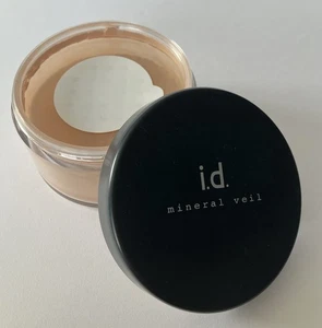 BARE ESCENTUALS ~ i.d. tinted mineral veil 46571 ~ 0.98 oz / 28g - Picture 1 of 8