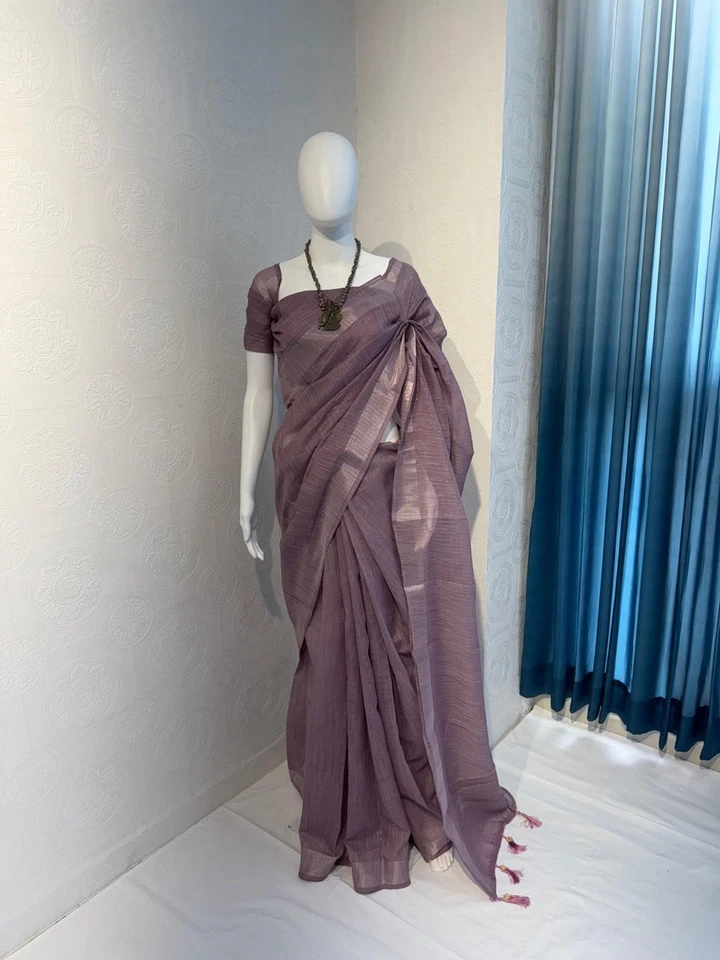 Sari de algodón de lino suave estilo indio con blusa para boda y recepción Foto 1 de 1