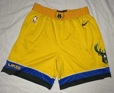 耐克 Milwaukee Bucks 黄色城市版 Swingman 短裤 尺寸 42 — 第 1/4 张图片