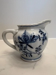 BLUE DANUBE JAPAN CREAMER 3 1/2" - block rectangle backstamp - PERFECT - Picture 1 of 11