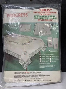 Progress Holly Cross Stitch Apron Kit Christmas Vintage New In Package - Picture 1 of 4