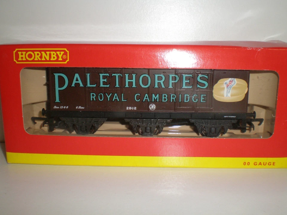 Hornby R6158 6 Wheel Closed Van Wagon 2802 Palethorpes Royal Cambridge Sausages - Image 1 of 1