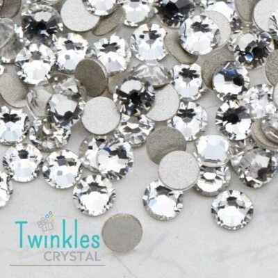 Swarovski 2.6mm FlatBack Crystal Nail Art Decoration Rhinestone #2058-SS9-Clear - Image 1 of 3