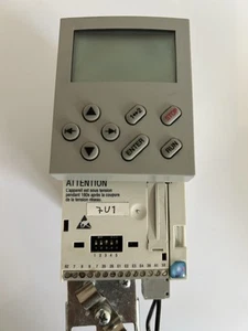 LENZE 8200 Vector E82EV371-2C Frequenzumrichter - Bild 1 von 9