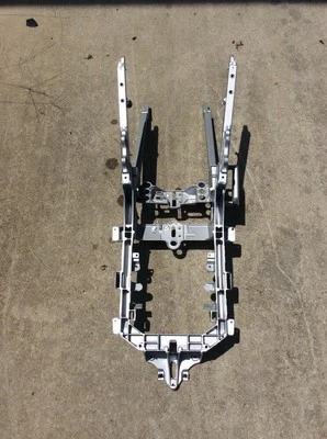 Subquadro traseiro 2003-05 YAMAHA FJR 1300 FJR1300  - Imagem 1 de 4