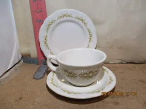 BUFFALO CHINA RESTAURANT WARE SET - ARCHES BORDER 66 DATED PLATE, CUP & SAUCER - Picture 1 of 3