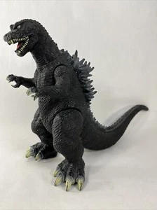 Godzilla 2001 Bandai 8" Grey spikes - Picture 1 of 15