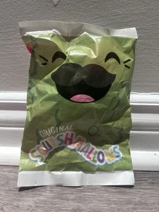 MCDONALDS 2025 SQUISHMALLOW HAPPY MEAL TOY - CHARLES The Pickle - Unopened - Foto 1 di 2