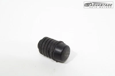 Chevrolet Traverse 2018-2025 capó delantero parachoques tope amortiguador OEM Foto 1 de 4