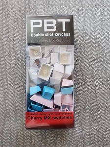 PBT DOUBLE SHOT SCHLÜSSELKAPPEN KOMPLETT 106 SET NEU NEU IM KARTON rosa babyblau weiß - Bild 1 von 4