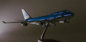 New 1/157 Model Plane Aircraft Boeing B747 KLM Royal Dutch Airlines Toy W/LED - Picture 1 of 12