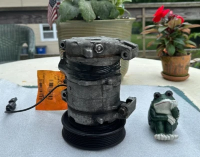 Compresor de aire acondicionado Honda Accord o Acura TL 2003-2007 (3,0 L) Foto 1 de 3