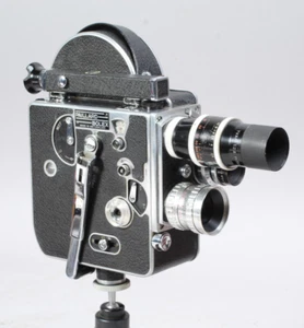 BOLEX H16 16MM NICHTREFLEX FILMKAMERA 1951 MIT 3 OBJEKTIVEN GEHÄUSE FUNKTIONIERT ABER BRAUCHT CLA - Bild 1 von 23