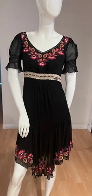 2007 年 Y2K JOHN GALLIANO BOHO 刺绣不对称连衣裙,尺寸 38 IT / 2 US — 第 1/4 张图片