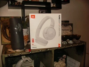 JBL Tune 520BT Wireless Bluetooth On-Ear Headphones (white) Z2 - SEALED / NEW - Picture 1 of 3