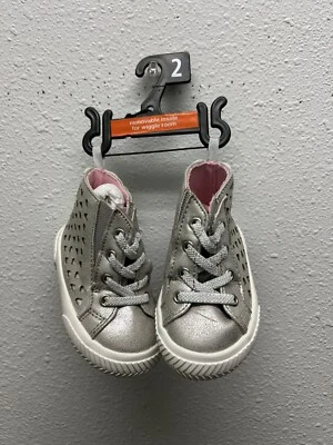 WONDER NATION Infant Baby Girl Size 2 Heart High Top Sneaker • Silver Pink - Image 1 of 4