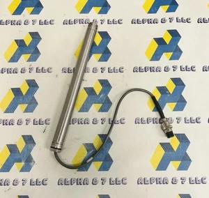 Omega Engineering HX94C Temperature Transmitter - Picture 1 of 5